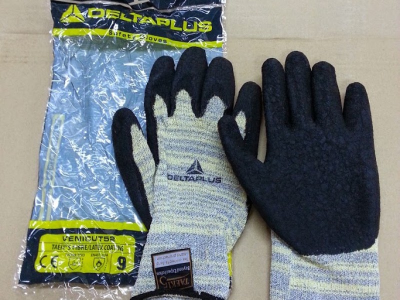 Delta Plus VENICUT52 anti cut gloves(level 5) 防割手套(5級)